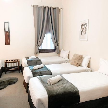 Neath Hotel المظهر الخارجي الصورة