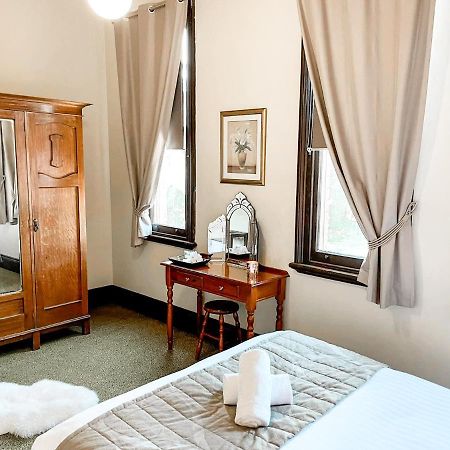 Neath Hotel المظهر الخارجي الصورة