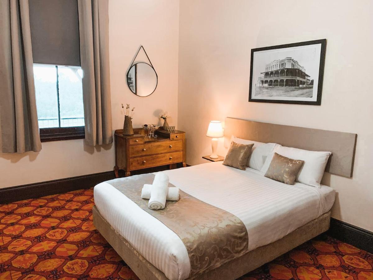 Neath Hotel المظهر الخارجي الصورة