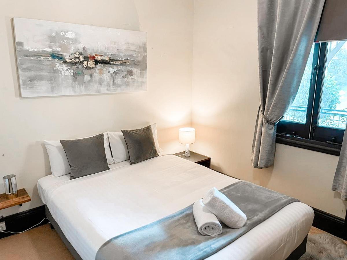 Neath Hotel المظهر الخارجي الصورة