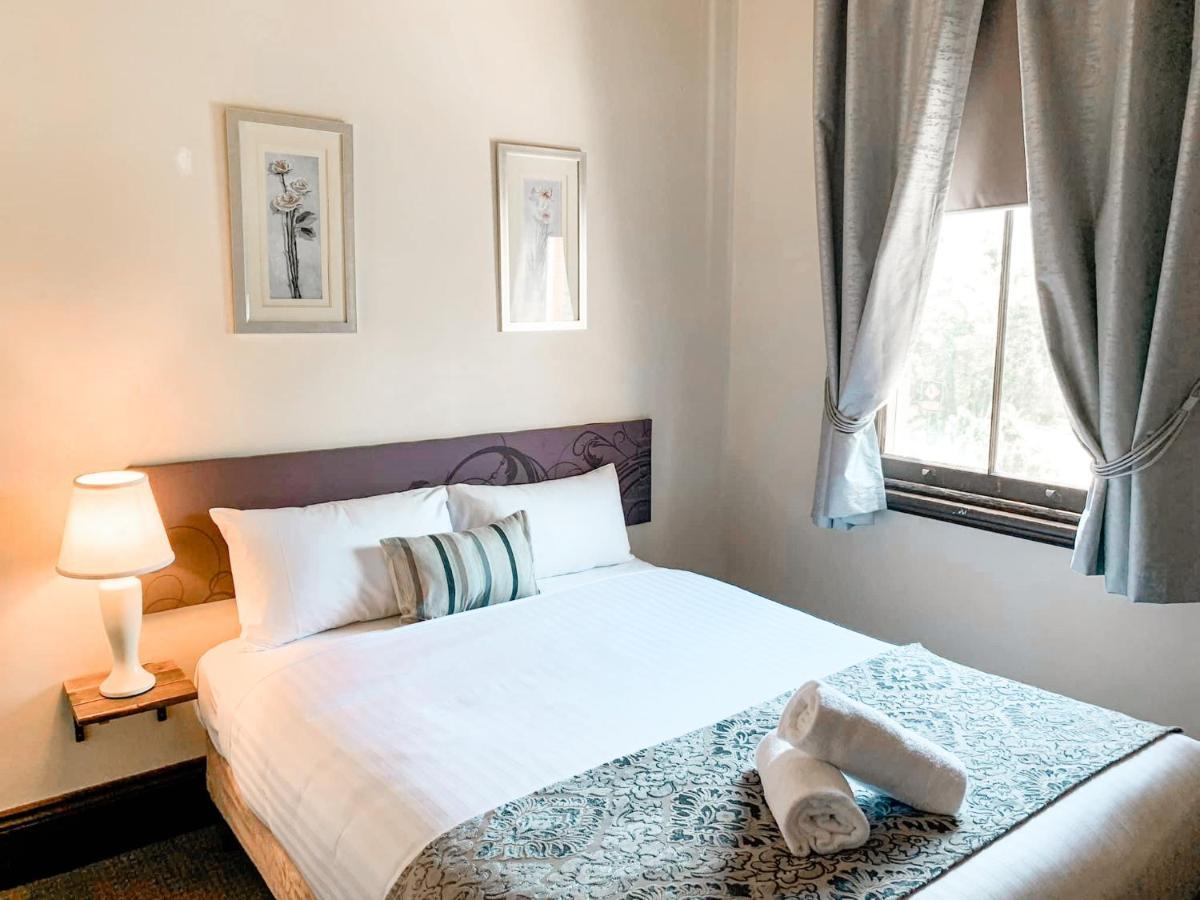 Neath Hotel المظهر الخارجي الصورة